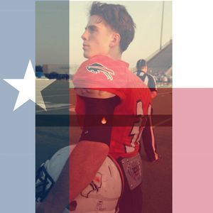 Meet your Posher, Ethan